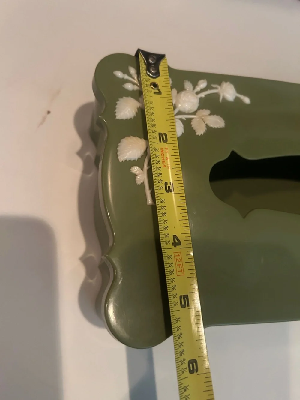 Schwarz Bros. Plastic Tissue Box. Olive green